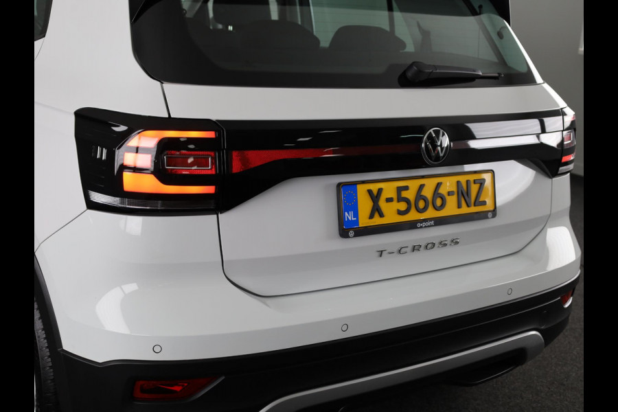 Volkswagen T-Cross 1.0 TSI Life 95 pk | Verlengde garantie | Navigatie | Trekhaak (afneembaar) | Parkeersensoren | Adaptieve cruise control |