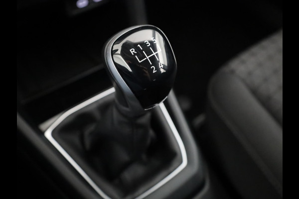 Volkswagen T-Cross 1.0 TSI Life 95 pk | Verlengde garantie | Navigatie | Trekhaak (afneembaar) | Parkeersensoren | Adaptieve cruise control |