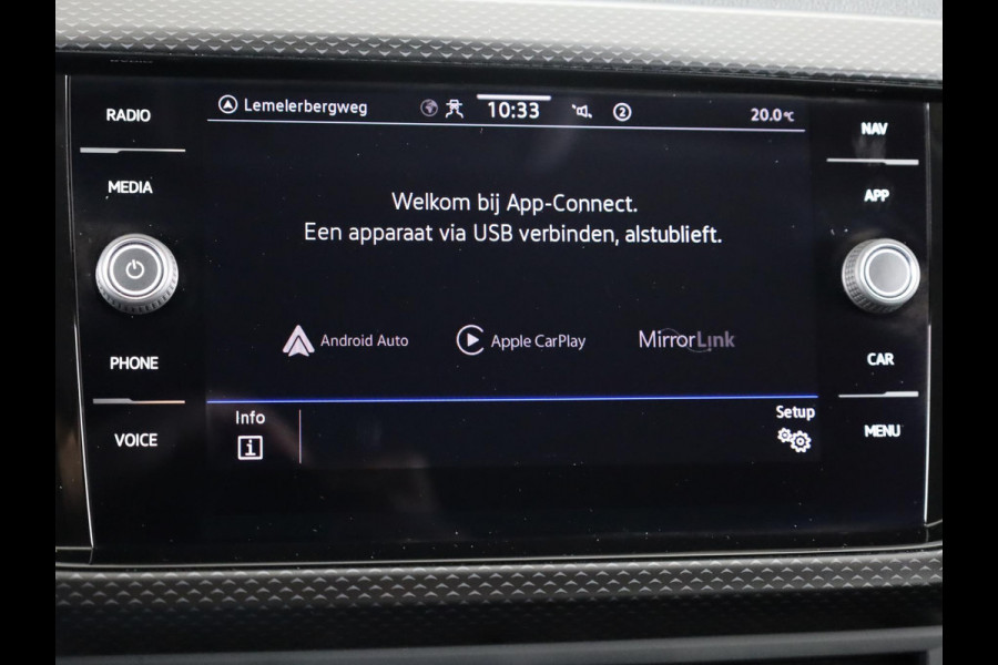 Volkswagen T-Cross 1.0 TSI Life 95 pk | Verlengde garantie | Navigatie | Trekhaak (afneembaar) | Parkeersensoren | Adaptieve cruise control |