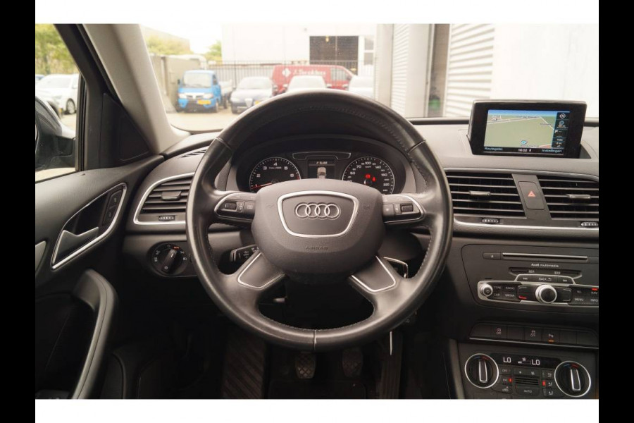 Audi Q3 1.4 TFSI CoD 150pk Adrenalin -LEER-NAVI-PANO-