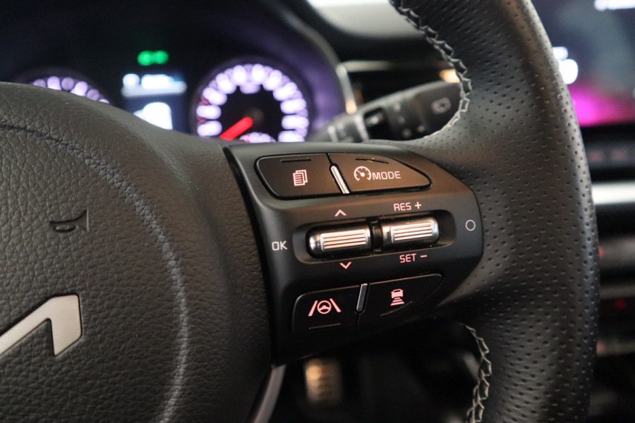Kia Stonic 1.0 T-GDi MHEV GT-PlusLine Schuif/Kantel-dak Full-led Navigatie