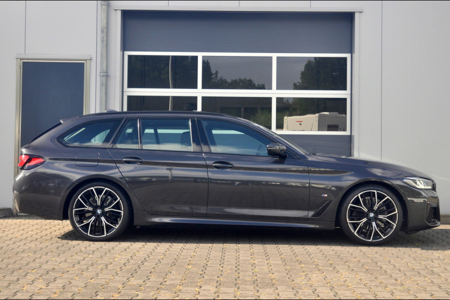 BMW 5 Serie Touring 518d High Executive Edition Automaat | M-Sport | Panoramadak | Comfortstoelen