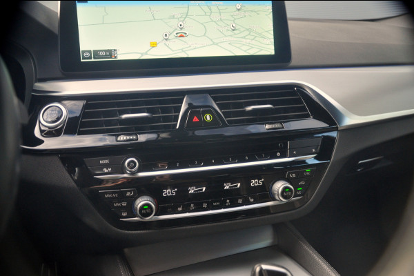 BMW 5 Serie Touring 518d High Executive Edition Automaat | M-Sport | Panoramadak | Comfortstoelen