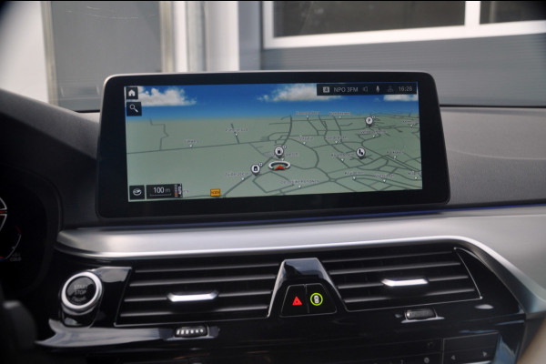 BMW 5 Serie Touring 518d High Executive Edition Automaat | M-Sport | Panoramadak | Comfortstoelen