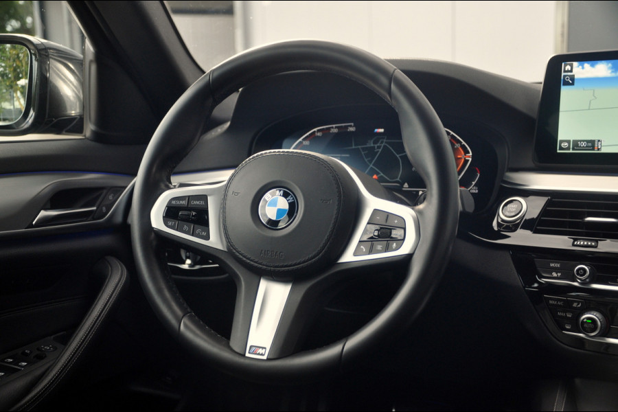 BMW 5 Serie Touring 518d High Executive Edition Automaat | M-Sport | Panoramadak | Comfortstoelen