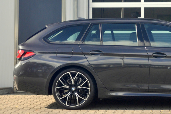 BMW 5 Serie Touring 518d High Executive Edition Automaat | M-Sport | Panoramadak | Comfortstoelen