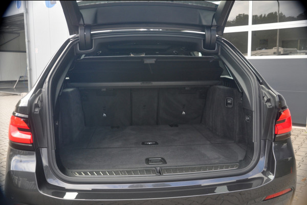 BMW 5 Serie Touring 518d High Executive Edition Automaat | M-Sport | Panoramadak | Comfortstoelen