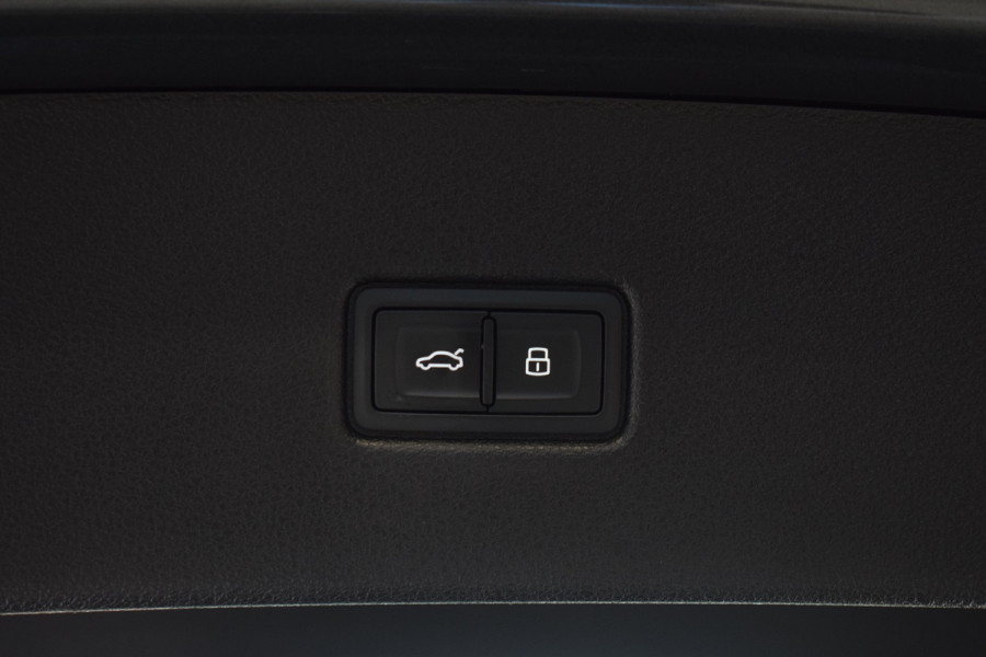 Audi Q5 Sportback 50 TFSI e S-line Competition | Luchtvering | Pano | 360 Camera | 21"
