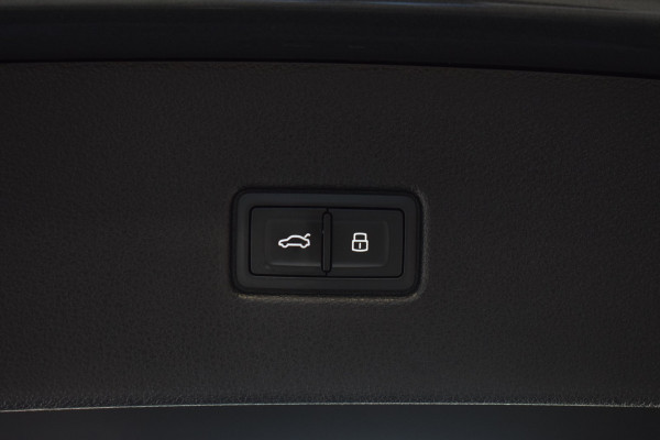 Audi Q5 Sportback 50 TFSI e S-line Competition | Luchtvering | Pano | 360 Camera | 21"