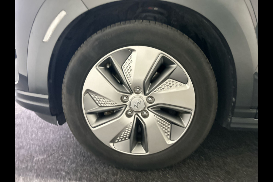 Hyundai Kona EV Fashion 64 kWh | Trekhaak | 1ste eigenaar | dealeronderhouden | Warmtepomp