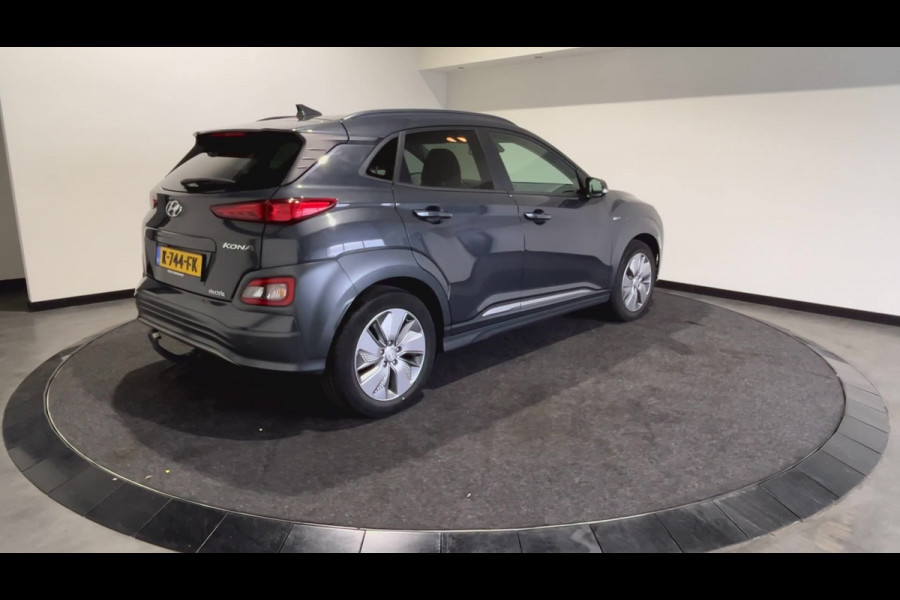 Hyundai Kona EV Fashion 64 kWh | Trekhaak | 1ste eigenaar | dealeronderhouden | Warmtepomp