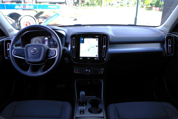Volvo XC40 1.5 T5 Recharge Inscription Expression 263 PK PHEV, Harman/Kardon Sound, Keyless, LED, Carplay