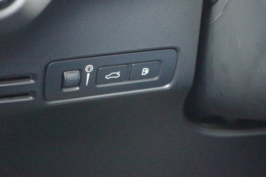 Volvo XC40 1.5 T5 Recharge Inscription Expression 263 PK PHEV, Harman/Kardon Sound, Keyless, LED, Carplay