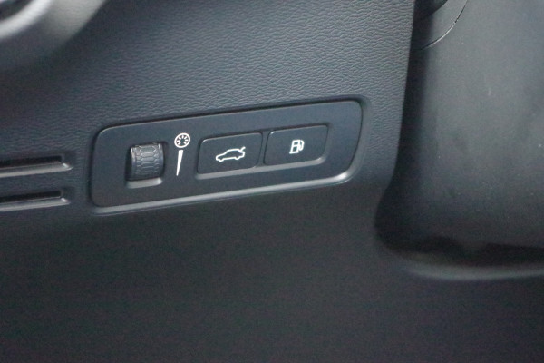 Volvo XC40 1.5 T5 Recharge Inscription Expression 263 PK PHEV, Harman/Kardon Sound, Keyless, LED, Carplay