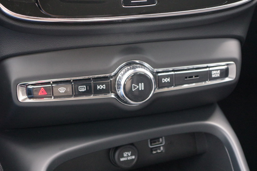 Volvo XC40 1.5 T5 Recharge Inscription Expression 263 PK PHEV, Harman/Kardon Sound, Keyless, LED, Carplay