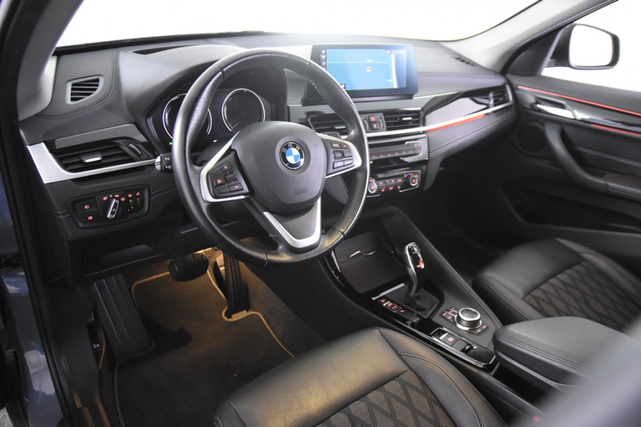 BMW X1 sDrive18i X Line *1ste Eigenaar*Leer*Standkachel*HUD*