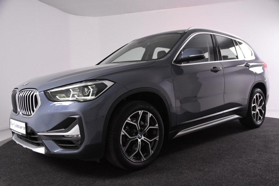 BMW X1 sDrive18i X Line *1ste Eigenaar*Leer*Standkachel*HUD*