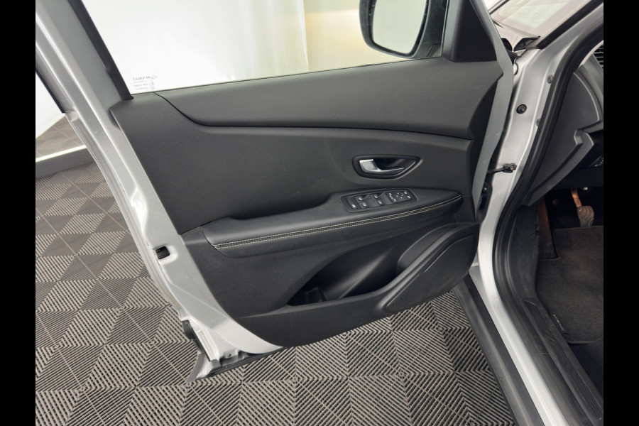 Renault Grand Scénic 1.3 TCe Business Zen [ 7-Pers. ] (INCL-BTW) *NAVI-FULLMAP | COMFORT-SEATS | DIGI-COCKPIT | ECC | PDC | CRUISE | PRIVACY-GLASS | DAB | CARPLAY*