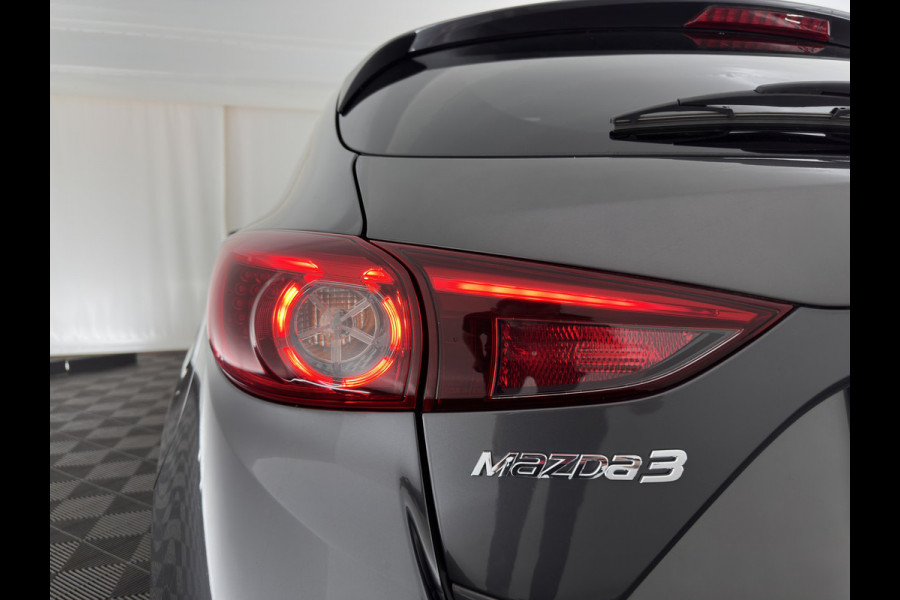 Mazda 3 2.0 SkyActiv-G 120 GT-M (INCL-BTW) *LUXURY-LEATHER | FULL-LED | ADAPTIVE-CRUISE | BLIND-SPOT |  BOSE-SOUND | CAMERA | KEYLESS | DAB+ | HEATED-SPORTSEATS | NAVI-FULLMAP | HEAD-UP | PRIVACY-GLASS | LANE-ASSIST | 18''A