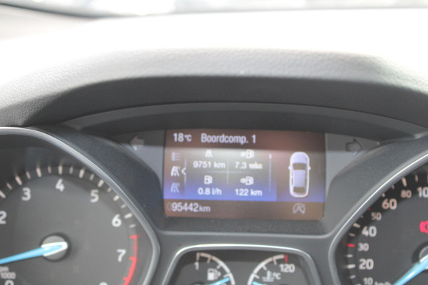 Ford C-MAX 1.0 EcoBoost 125 PK Titanium | Electrische achterklep | Voorruitverwarming | Climate Control | Navigatie | PDC Achter | Cruise Control | Panoramadak