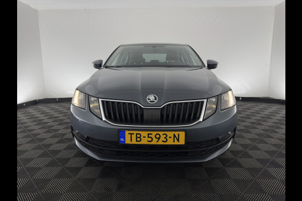 Škoda Octavia 1.6 TDI Greentech Ambition Business *LEATHER-FABRIC | NAVI-FULLMAP | HEATED-COMFORTSEATS | ECC | TOWBAR | PRIVACY-GLASS | PARKPILOT | CRUISE | 16''ALU *