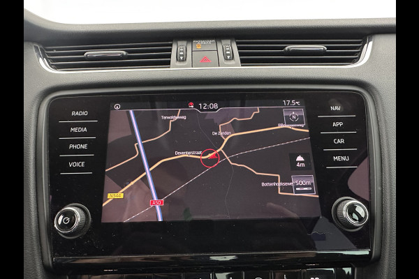 Škoda Octavia 1.6 TDI Greentech Ambition Business *LEATHER-FABRIC | NAVI-FULLMAP | HEATED-COMFORTSEATS | ECC | TOWBAR | PRIVACY-GLASS | PARKPILOT | CRUISE | 16''ALU *
