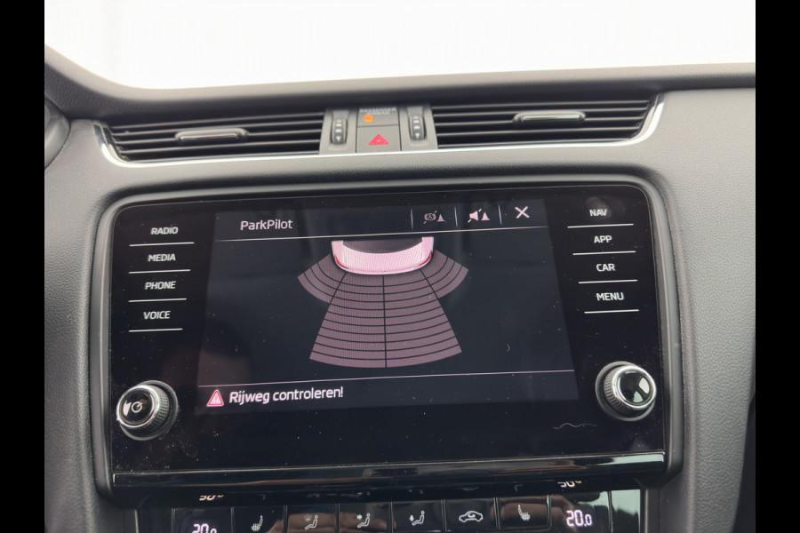 Škoda Octavia 1.6 TDI Greentech Ambition Business *LEATHER-FABRIC | NAVI-FULLMAP | HEATED-COMFORTSEATS | ECC | TOWBAR | PRIVACY-GLASS | PARKPILOT | CRUISE | 16''ALU *