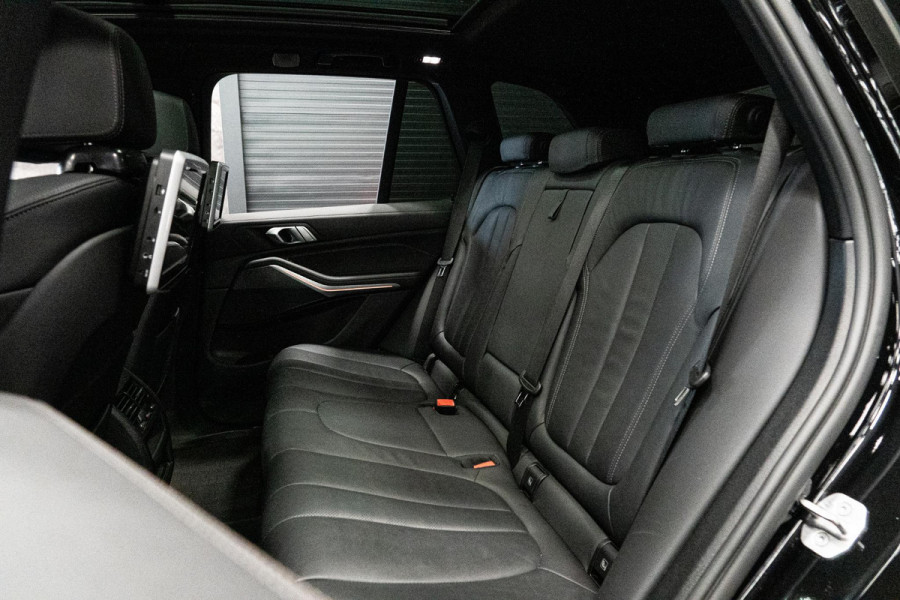 BMW X5 xDrive45e High Executive *M-Sport / Luchtvering / Panorama / HUD / Laserverlichting / Keyless / Comfort-Stoelen*
