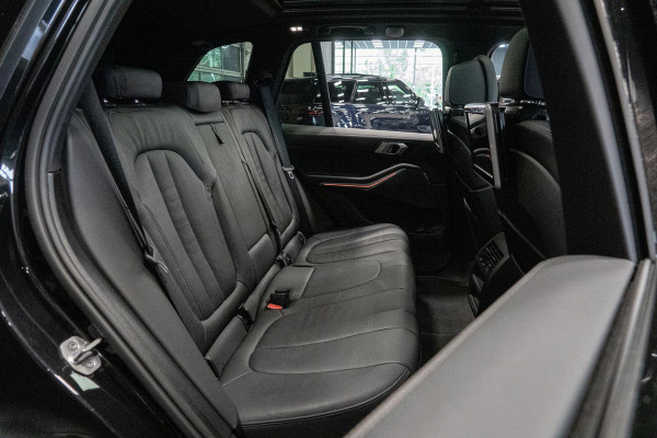 BMW X5 xDrive45e High Executive *M-Sport / Luchtvering / Panorama / HUD / Laserverlichting / Keyless / Comfort-Stoelen*