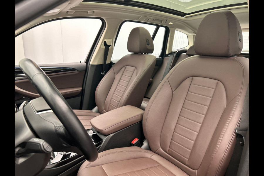 BMW iX3 Executive 80 kWh Trekhaak Pano/dak Leder Apple/Carplay BMW iX3 Executive 80 kWh Trekhaak Pano/dak Leder Apple/Carplay