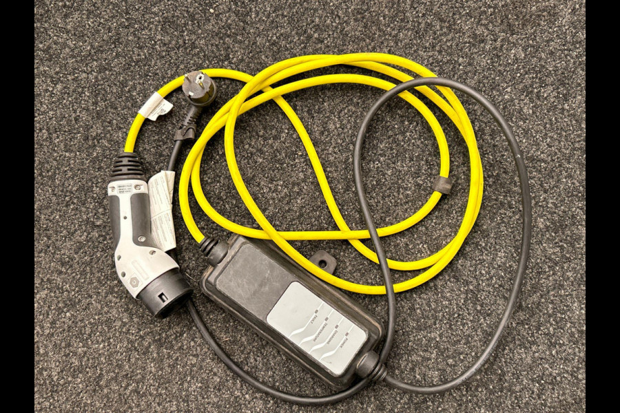 BMW iX3 Executive 80 kWh Trekhaak Pano/dak Leder Apple/Carplay BMW iX3 Executive 80 kWh Trekhaak Pano/dak Leder Apple/Carplay