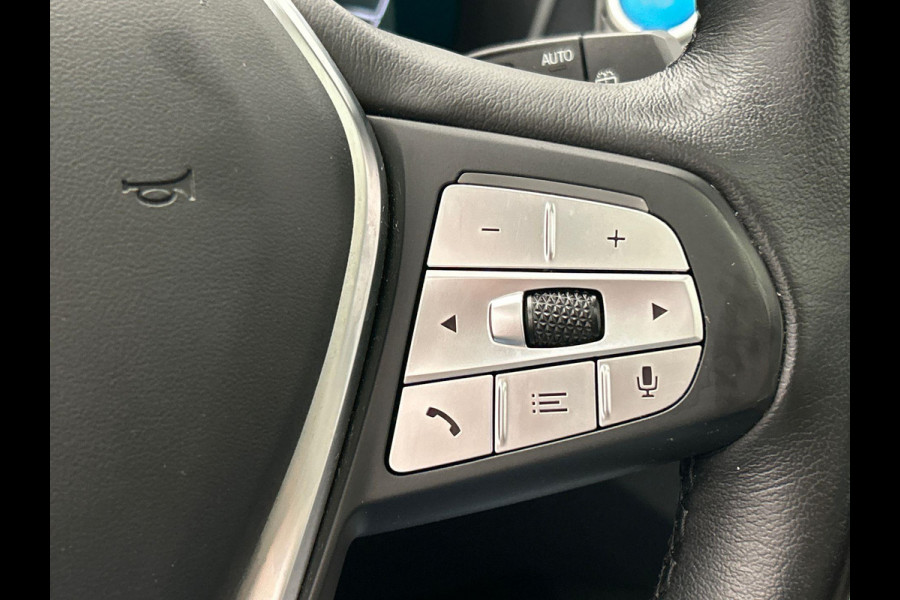 BMW iX3 Executive 80 kWh Trekhaak Pano/dak Leder Apple/Carplay BMW iX3 Executive 80 kWh Trekhaak Pano/dak Leder Apple/Carplay