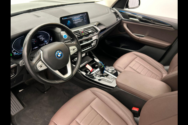 BMW iX3 Executive 80 kWh Trekhaak Pano/dak Leder Apple/Carplay BMW iX3 Executive 80 kWh Trekhaak Pano/dak Leder Apple/Carplay
