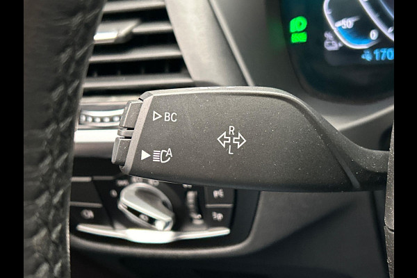 BMW iX3 Executive 80 kWh Trekhaak Pano/dak Leder Apple/Carplay BMW iX3 Executive 80 kWh Trekhaak Pano/dak Leder Apple/Carplay