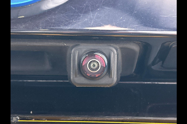 BMW iX3 Executive 80 kWh Trekhaak Pano/dak Leder Apple/Carplay BMW iX3 Executive 80 kWh Trekhaak Pano/dak Leder Apple/Carplay