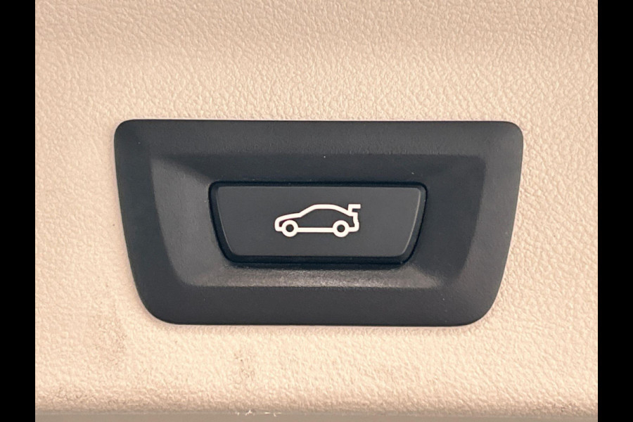 BMW iX3 Executive 80 kWh Trekhaak Pano/dak Leder Apple/Carplay BMW iX3 Executive 80 kWh Trekhaak Pano/dak Leder Apple/Carplay