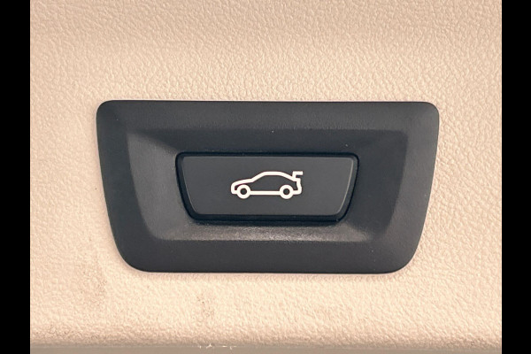 BMW iX3 Executive 80 kWh Trekhaak Pano/dak Leder Apple/Carplay BMW iX3 Executive 80 kWh Trekhaak Pano/dak Leder Apple/Carplay