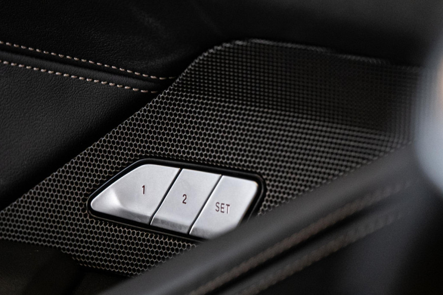 Alpina B4 GT Gran Coupe *Nr. 50 / Brewster Green / Schuif-/kanteldak / Harman Kardon / Standverwarming / Keyless / HUD / Surround-View*