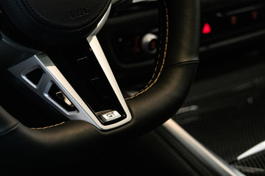 Alpina B4 GT Gran Coupe *Nr. 50 / Brewster Green / Schuif-/kanteldak / Harman Kardon / Standverwarming / Keyless / HUD / Surround-View*