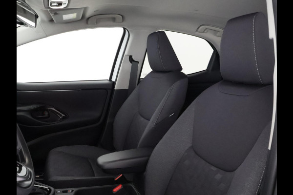 Toyota Yaris 1.5 Hybrid Dynamic Luxury | DEMO | Stuur- & Stoelverwarming | Camera | Apple Carplay & Android auto |