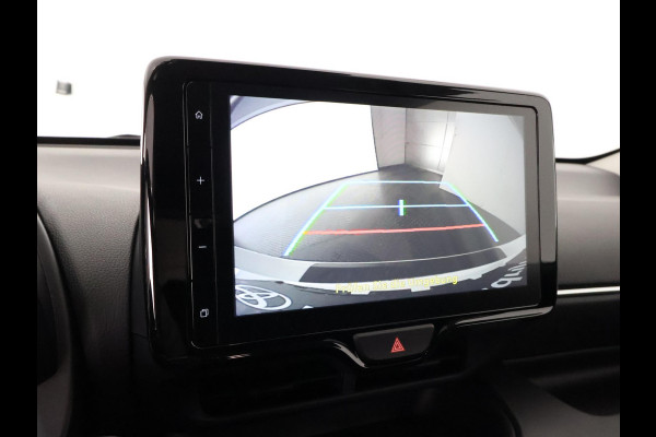 Toyota Yaris 1.5 Hybrid Dynamic Luxury | DEMO | Stuur- & Stoelverwarming | Camera | Apple Carplay & Android auto |
