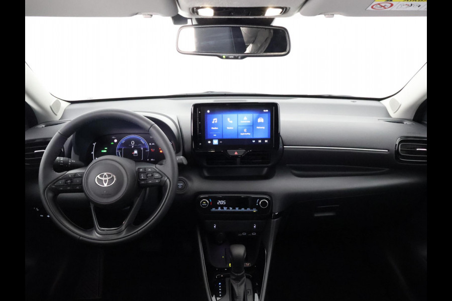 Toyota Yaris 1.5 Hybrid Dynamic Luxury | DEMO | Stuur- & Stoelverwarming | Camera | Apple Carplay & Android auto |