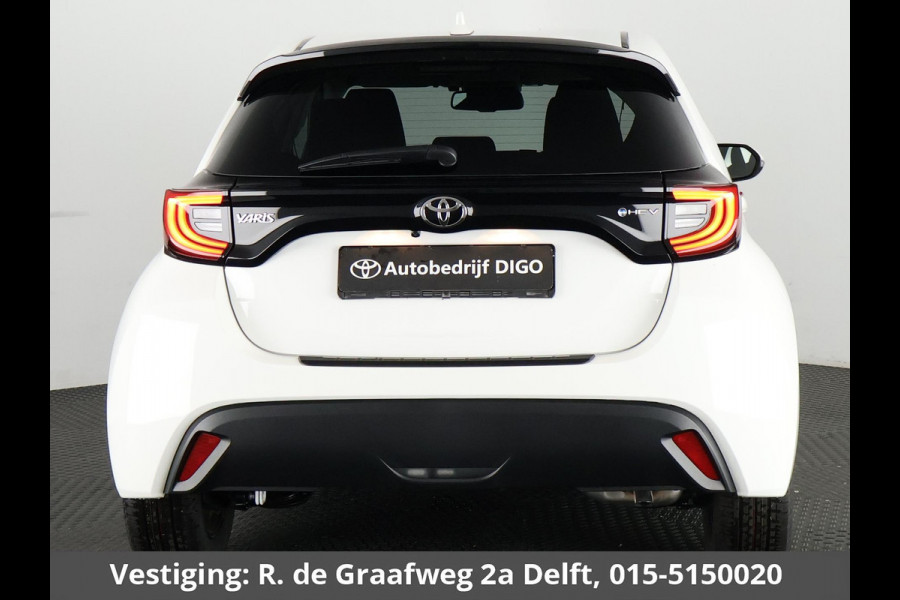 Toyota Yaris 1.5 Hybrid Dynamic Luxury | DEMO | Stuur- & Stoelverwarming | Camera | Apple Carplay & Android auto |