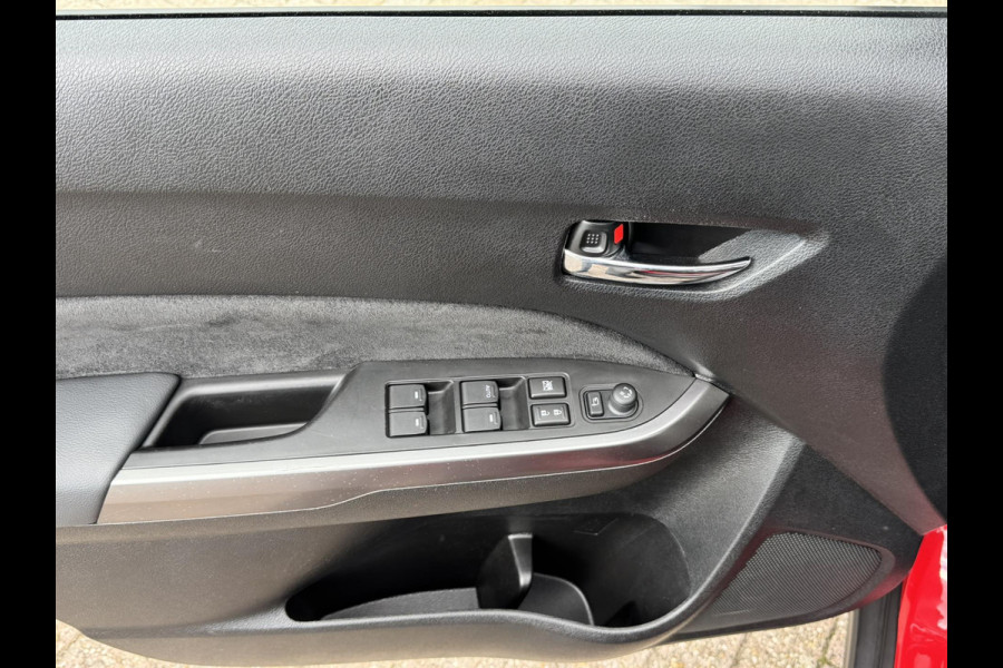 Suzuki Vitara 1.4 Boosterjet Style Smart Hybrid AllGrip Adaptive cruise Climate control Panoramadak Apple / Android Navigatie Suzuki Vitara 1.4 Boosterjet Style Smart Hybrid AllGrip Adaptive cruise Climate control Panoramadak Apple / Android Navigatie