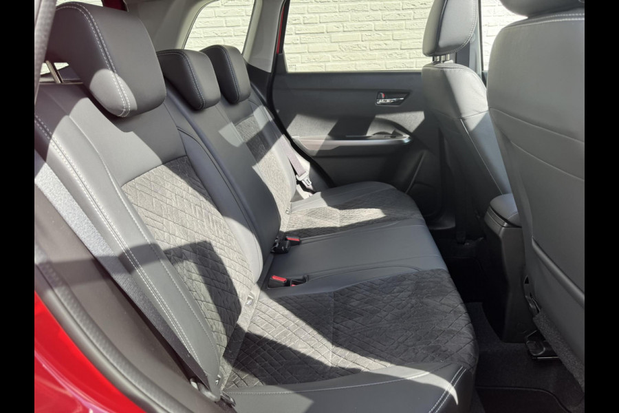 Suzuki Vitara 1.4 Boosterjet Style Smart Hybrid AllGrip Adaptive cruise Climate control Panoramadak Apple / Android Navigatie Suzuki Vitara 1.4 Boosterjet Style Smart Hybrid AllGrip Adaptive cruise Climate control Panoramadak Apple / Android Navigatie