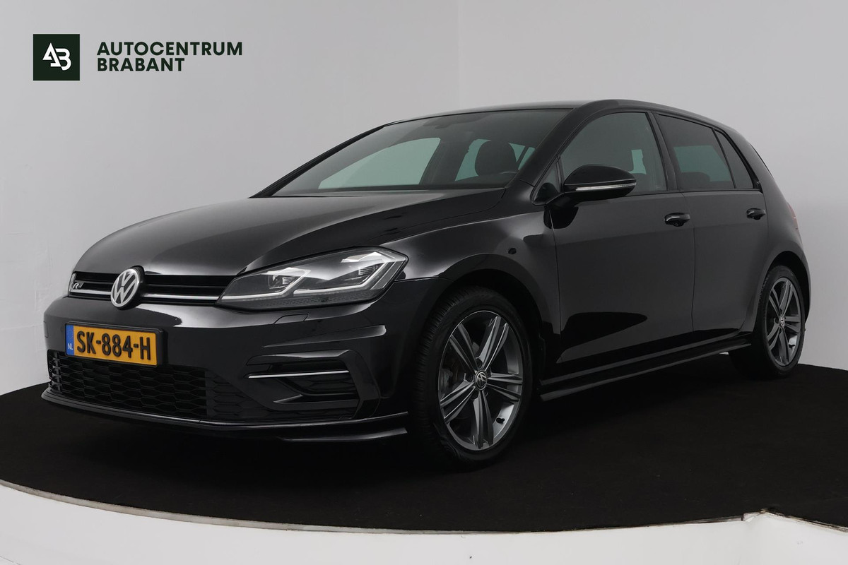 Volkswagen Golf 1.0 TSI Highline Business R (DIGITALE COCKPIT, STOELVERWARMING, PARKEERSENSOREN, CRUISE CONTROL ADAPTIEF)