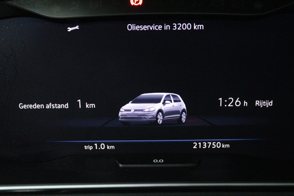 Volkswagen Golf 1.0 TSI Highline Business R (DIGITALE COCKPIT, STOELVERWARMING, PARKEERSENSOREN, CRUISE CONTROL ADAPTIEF)