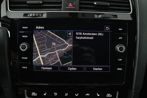 Volkswagen Golf 1.0 TSI Highline Business R (DIGITALE COCKPIT, STOELVERWARMING, PARKEERSENSOREN, CRUISE CONTROL ADAPTIEF)