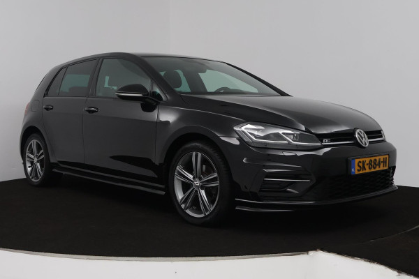 Volkswagen Golf 1.0 TSI Highline Business R (DIGITALE COCKPIT, STOELVERWARMING, PARKEERSENSOREN, CRUISE CONTROL ADAPTIEF)