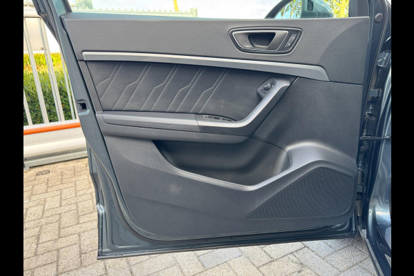 Seat Ateca 1.5 TSI Style Business Intense AUTOMAAT / TREKHAAK / CAMERA / MEMORY STOELEN / LED / 4-SEIZOENENBANDEN / VIRTUAL COCKP